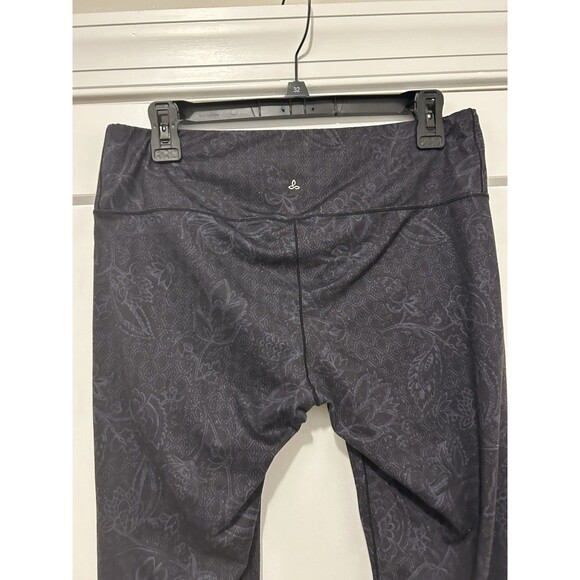 PrAna Leggings Women's Capri Floral Black Gray Pattern Size Large Crop Midrise - Picture 5 of 6